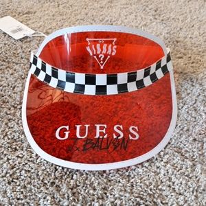 J Balvin visor checkered VIBRAS guess promo